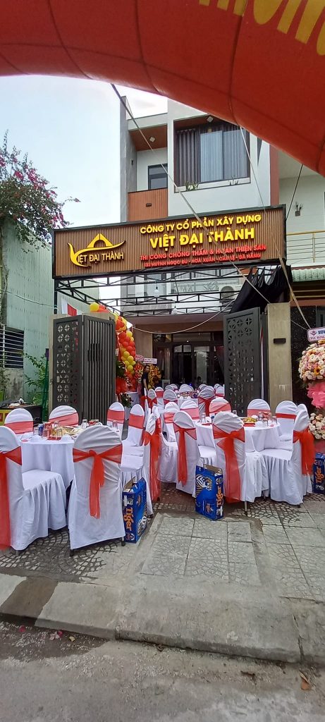 tiec khai truong van phong3